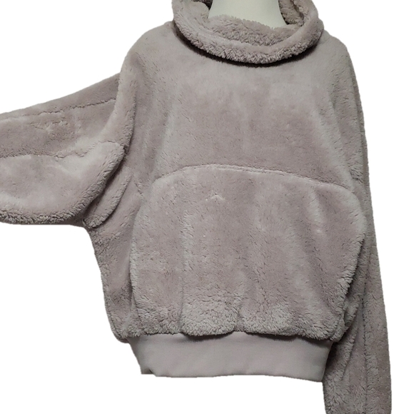 Athletic Collection Lavender Size L - Picture 2 of 6